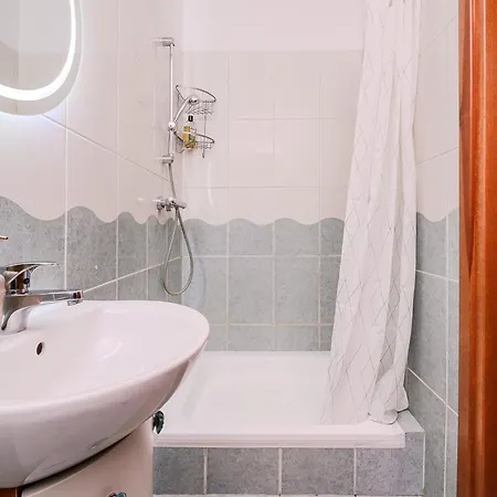 Lumina In Apartman Varsó