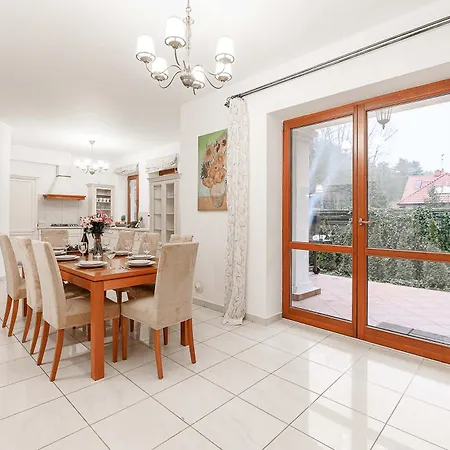 Lumina In Apartamento