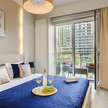 Lumina I Deluxe 2-room With Parking I Ac I Balcony I Platinum Towers Varsóvia