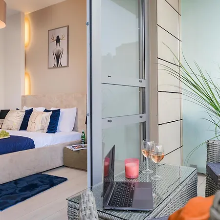 Lumina I Deluxe 2-room With Parking I Ac I Balcony I Platinum Towers Apartamento