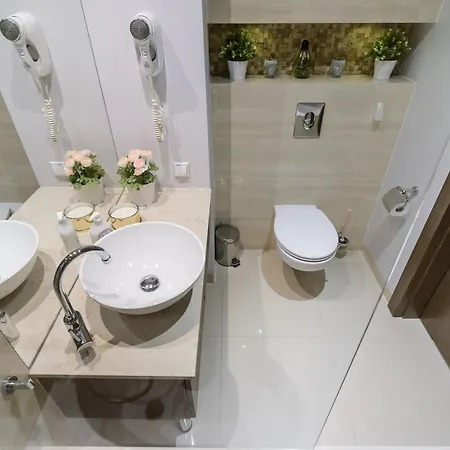 Lumina I Deluxe 2-room With Parking I Ac I Balcony I Platinum Towers Apartamento