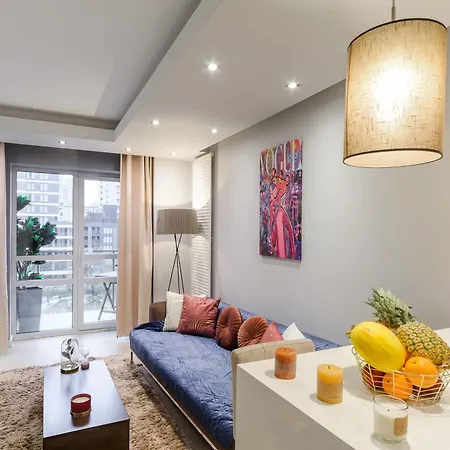 Lumina I Deluxe 2-room With Parking I Ac I Balcony I Platinum Towers *