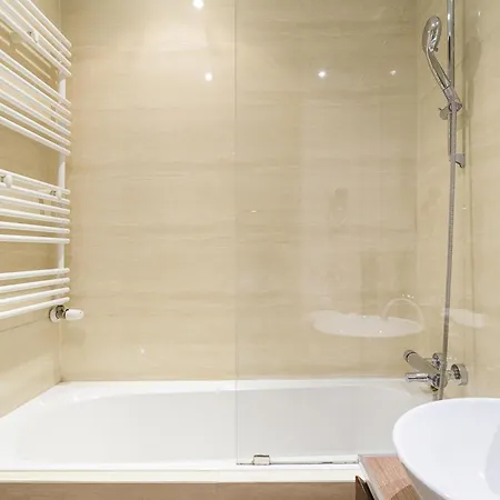 Apartamento Lumina I Deluxe 2-room With Parking I Ac I Balcony I Platinum Towers Varsóvia